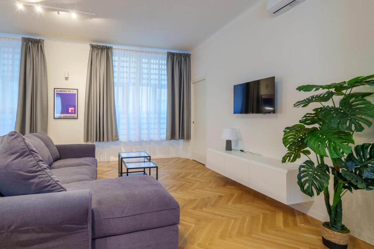 Duomo-Porta VeneziaLuxury Wifi E Netflix Apartment มิลาน ภายนอก รูปภาพ